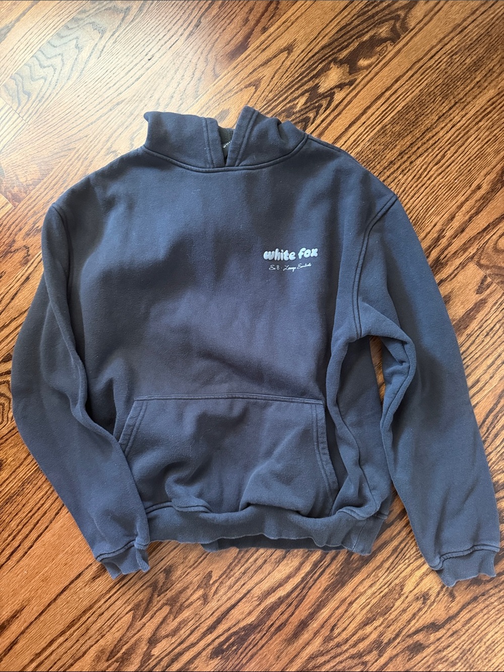 White Fox Boutique Black Pullover Hoodie Sweatshirt sz s/m